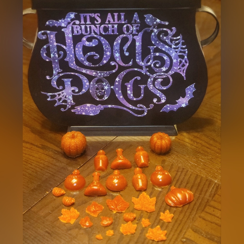 Wax Melts HALLOWEEN Shapes MAPLE BROWN SUGAR AND Spiced RUM AND FALL SCENTS